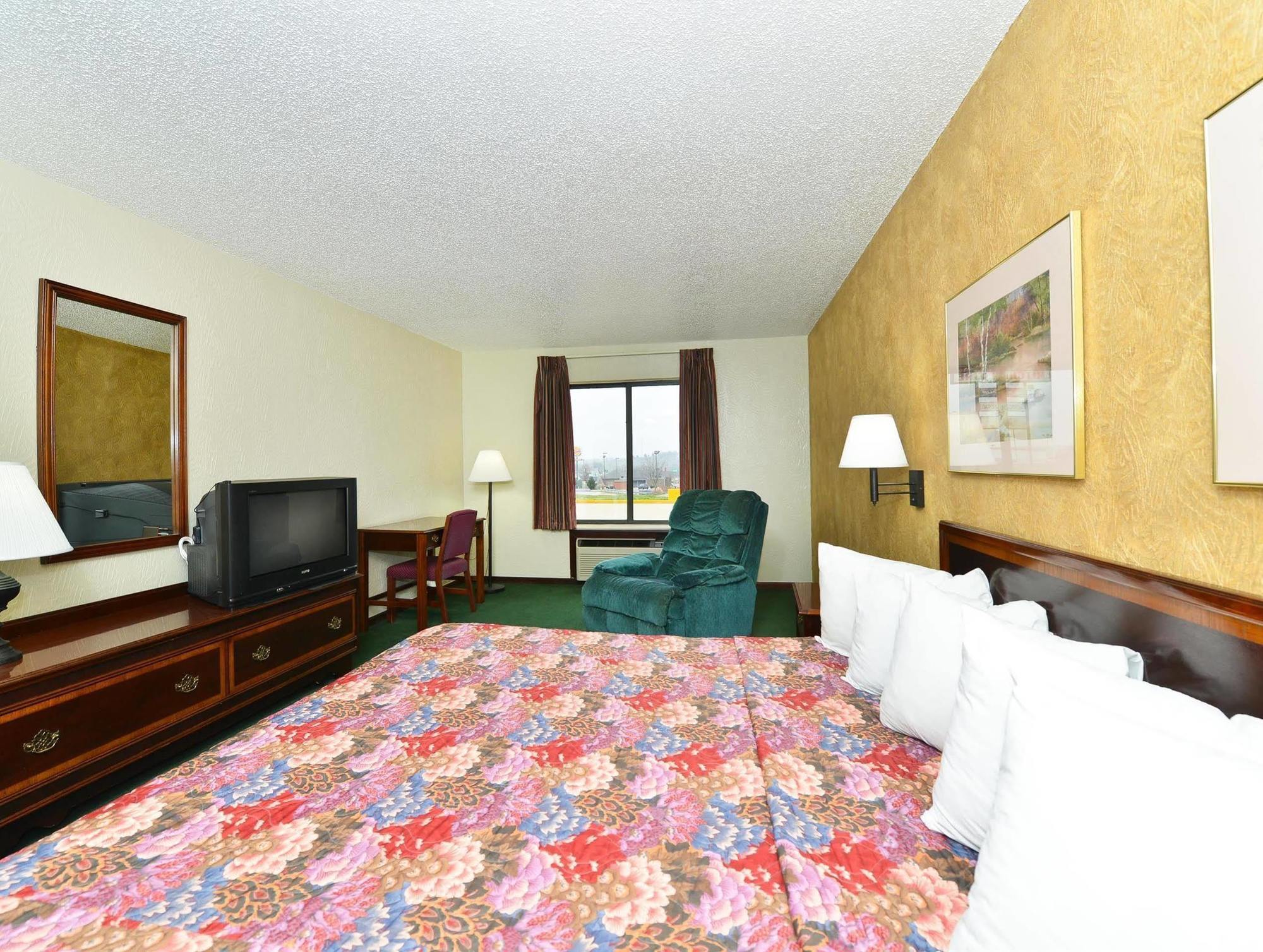 Days Inn By Wyndham Ozark Springfield מראה חיצוני תמונה